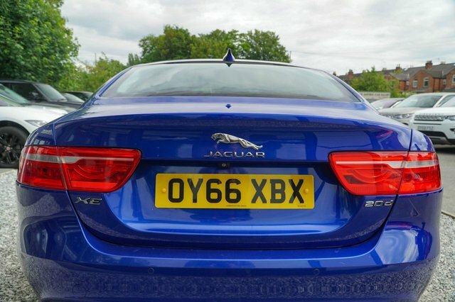 Jaguar XE 2.0 Gtdi Prestige 197 Bhp Black #39
