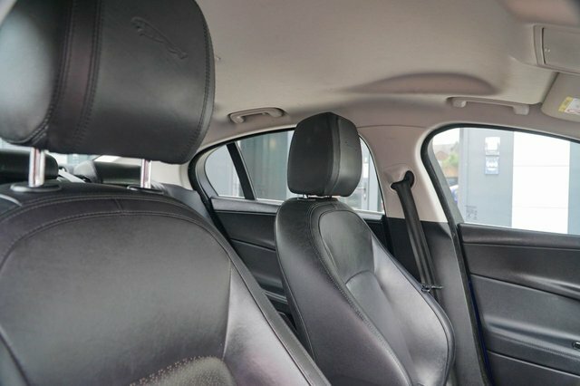 Jaguar XE 2.0 Gtdi Prestige 197 Bhp Black #51