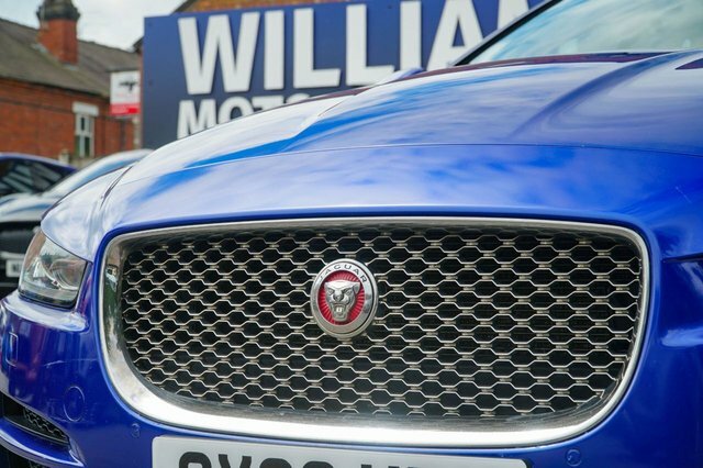 Jaguar XE 2.0 Gtdi Prestige 197 Bhp Black #13