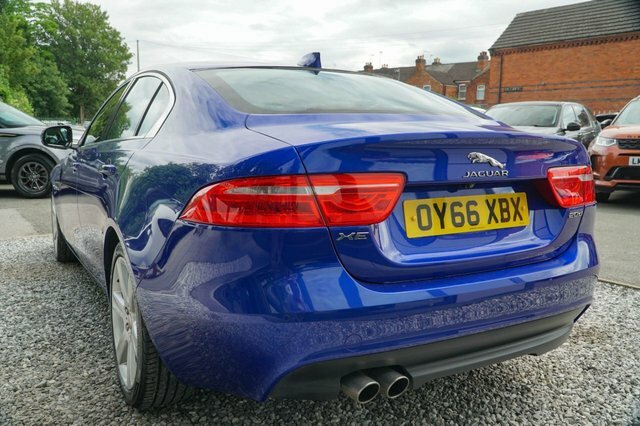 Jaguar XE 2016 2.0D Portfolio Saloon Euro 6 Blue #5