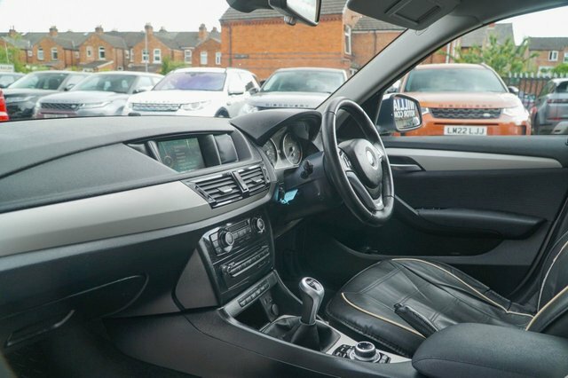 BMW X1 Sdrive18d Sport Black #21