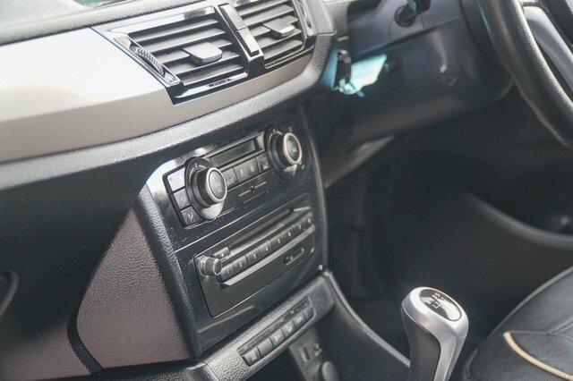 BMW X1 Sdrive18d Sport Black #24