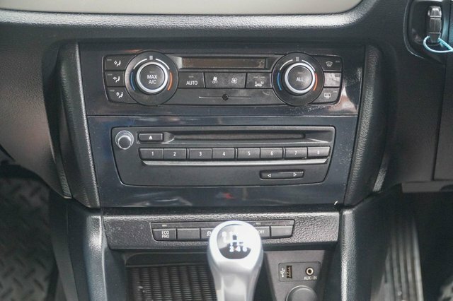 BMW X1 Sdrive18d Sport Black #38