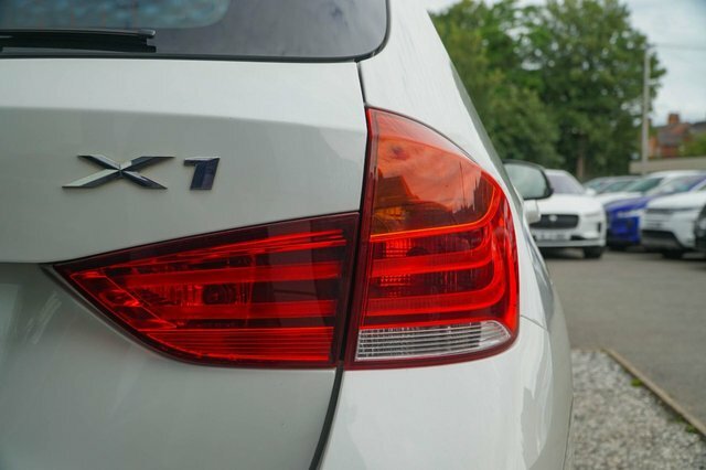 BMW X1 Sdrive18d Sport Black #49