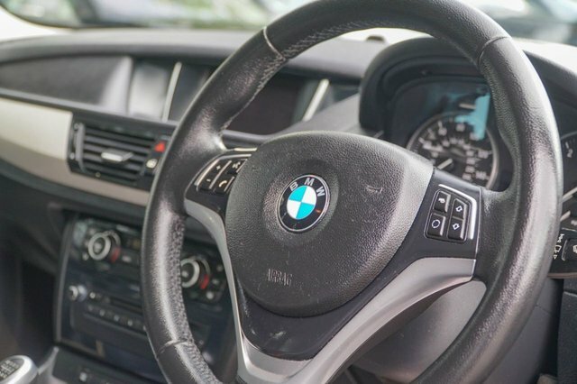 BMW X1 Sdrive18d Sport Black #56