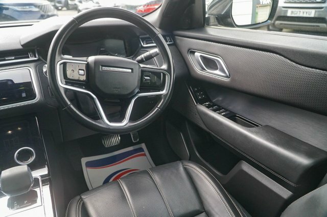 Land Rover Range Rover Velar Edition Black #40