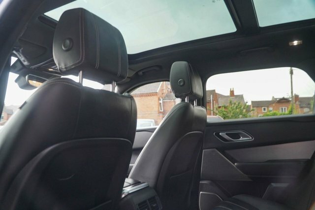 Land Rover Range Rover Velar Edition Black #32