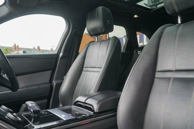 Land Rover Range Rover Velar Edition Black #28