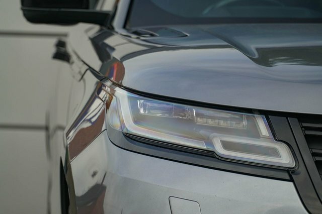 Land Rover Range Rover Velar Edition Black #9