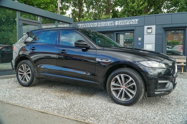 Jaguar F-Pace Estate White #7
