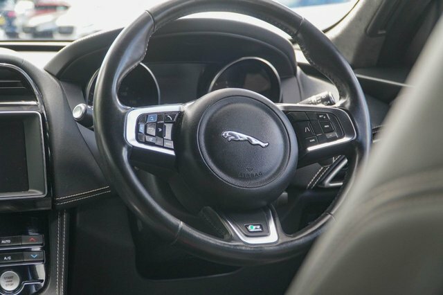 Jaguar F-Pace Estate White #37