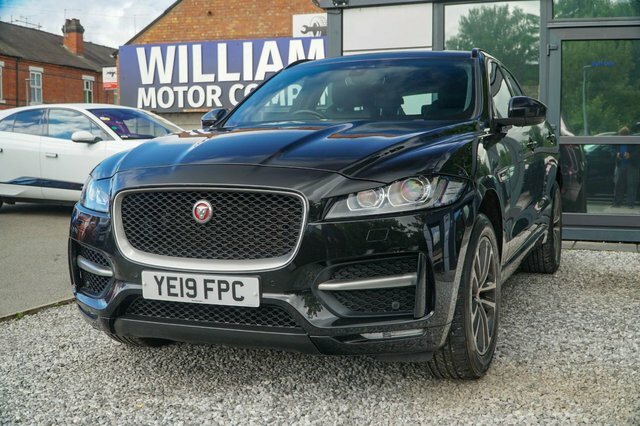 Jaguar F-Pace Estate White #17