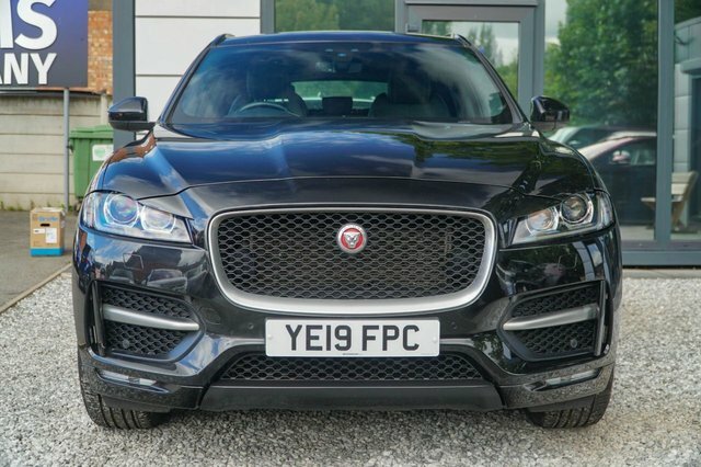 Jaguar F-Pace Estate White #12