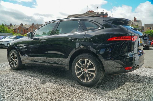 Jaguar F-Pace Estate White #44