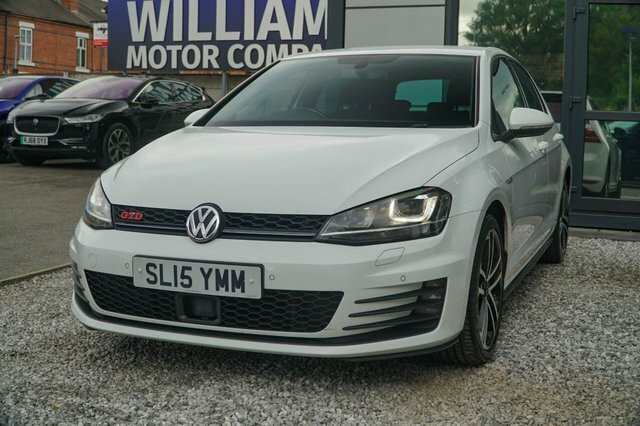 Volkswagen Golf 2015 2.0 Tdi Bluemotion Tech Gtd Hatchback Die White #4