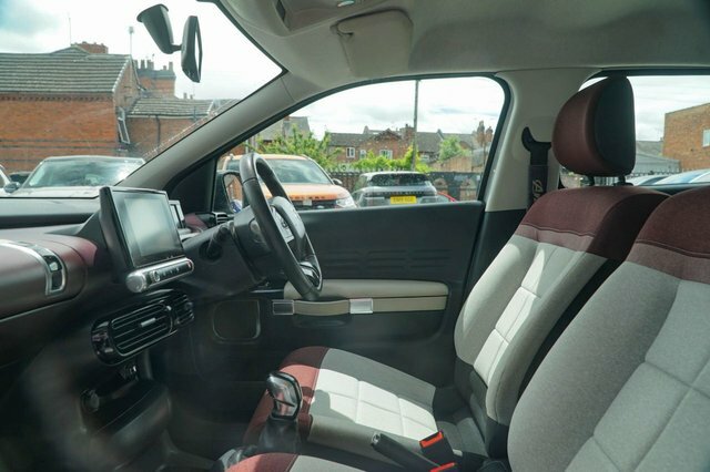 Citroen C4 Cactus 2018 1.2 Puretech Feel Edition Hatchback Petro White #2