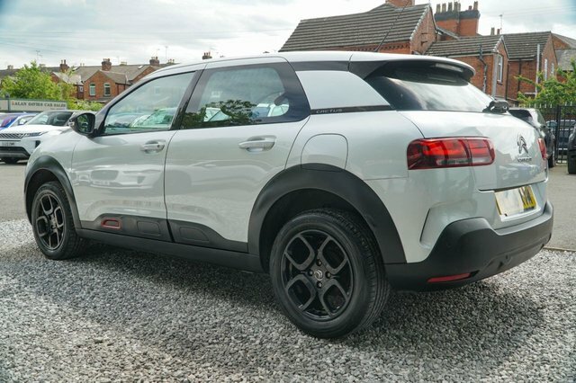 Citroen C4 Cactus 2018 1.2 Puretech Feel Edition Hatchback Petro White #5