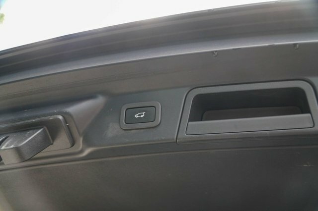 Land Rover Range Rover Velar 2.0 R-dynamic Se 178 Bhp Heated Steering Wheel, Grey #47