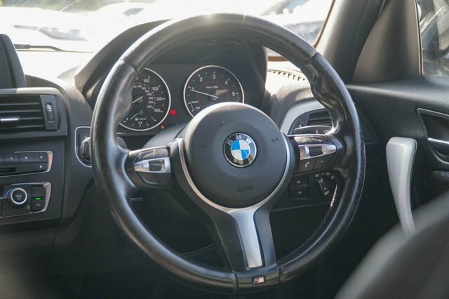 BMW 1 Series 118D M Sport Black #31