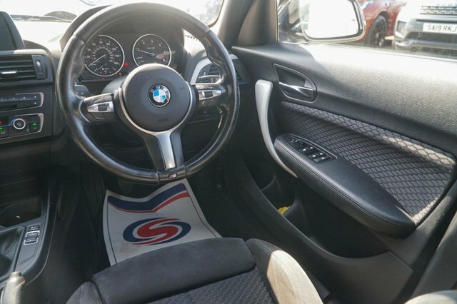 BMW 1 Series 118D M Sport Black #36