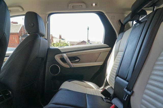 Land Rover Discovery Sport D200 R-dynamic S Plus Black #33