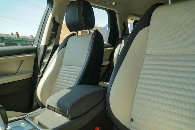 Land Rover Discovery Sport D200 R-dynamic S Plus Black #31