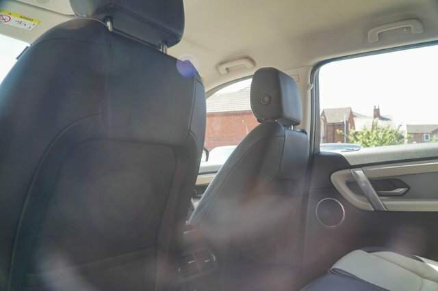 Land Rover Discovery Sport D200 R-dynamic S Plus Black #35