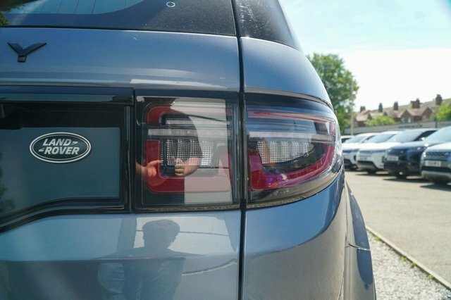 Land Rover Discovery Sport D200 R-dynamic S Plus Black #52