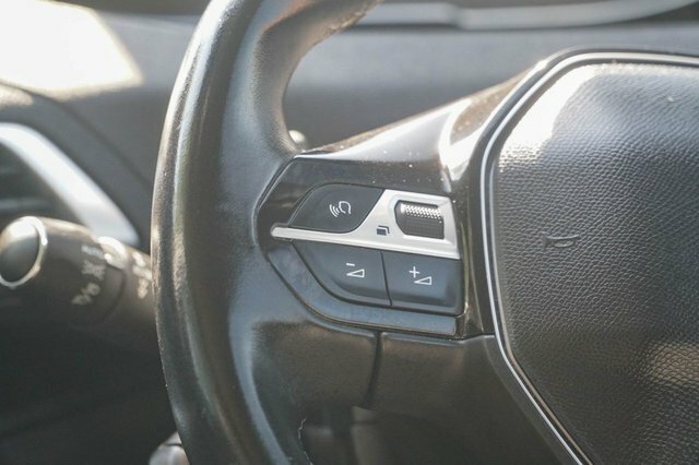 Peugeot 3008 1.2L Active Grey #33