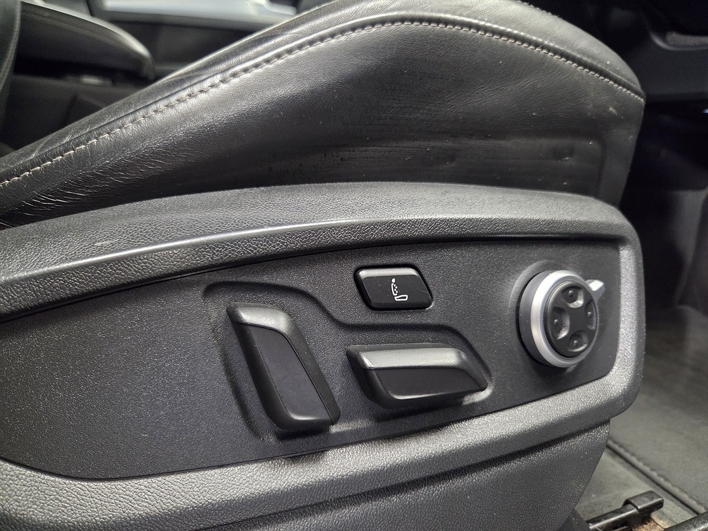 Audi Q5 Q5 S Line Competition Suv 1 Plug- AV69FPX Black #4