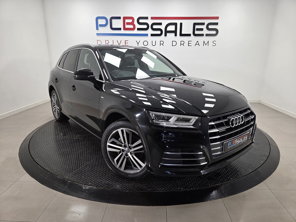 Audi Q5 Q5 S Line Competition Suv 1 Plug- Black
