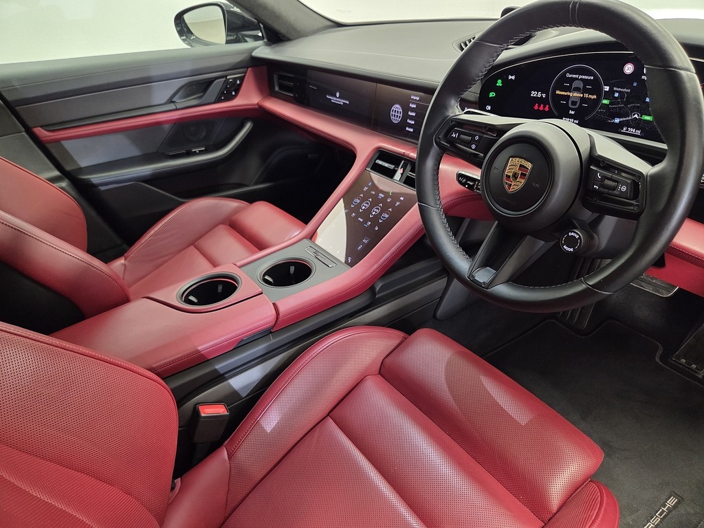Porsche Taycan Performance Plus 93.4Kwh Turbo S Saloon Electr LM70YME Black #6