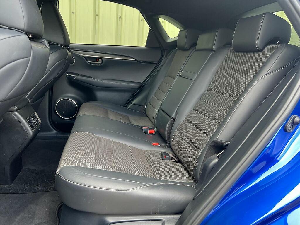 Lexus NX 2.5 300H Luxury White #14
