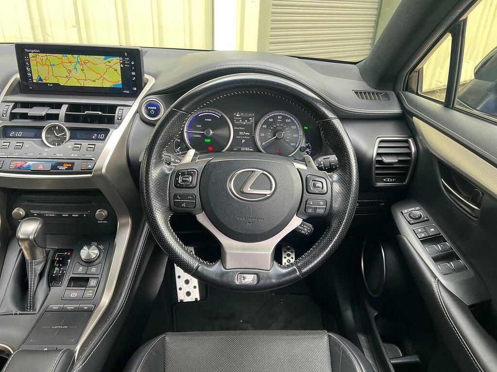 Lexus NX 2.5 300H Luxury White #25