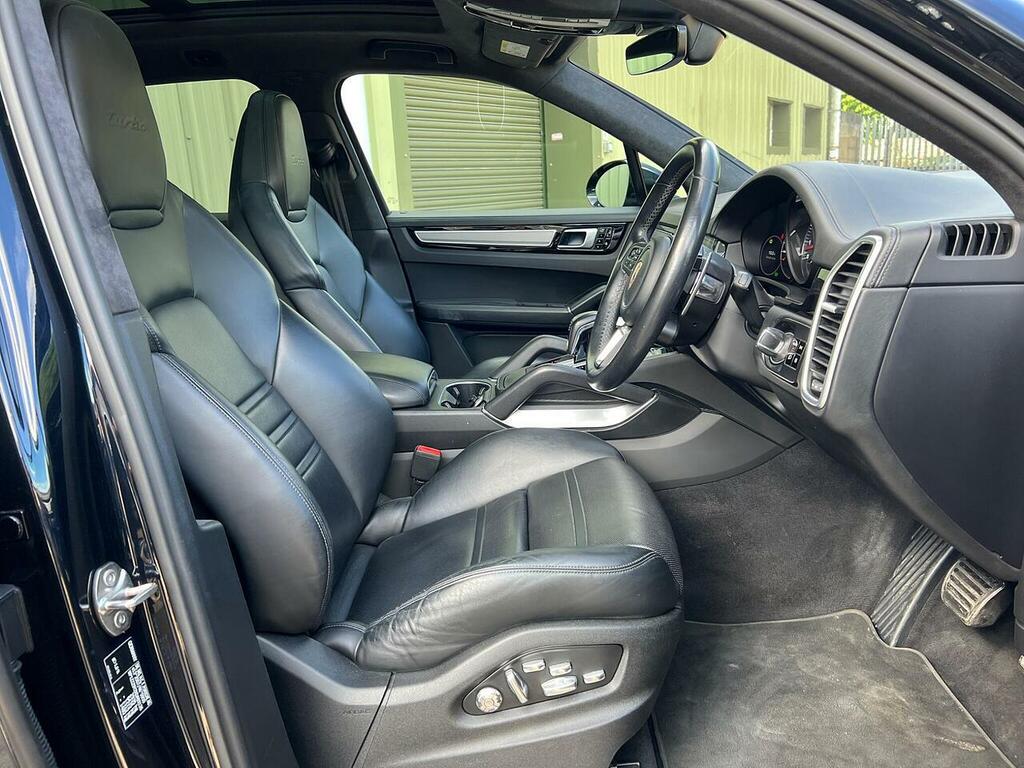 Porsche Cayenne Cayenne V6 S Black #41
