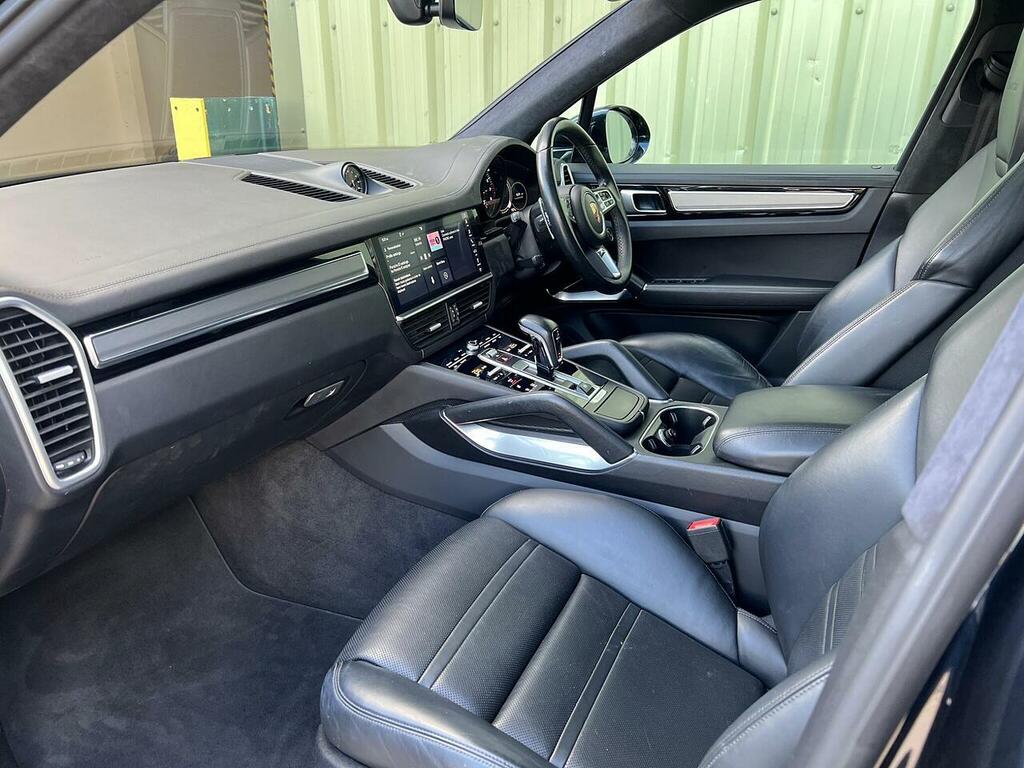 Porsche Cayenne Cayenne V6 S Black #31