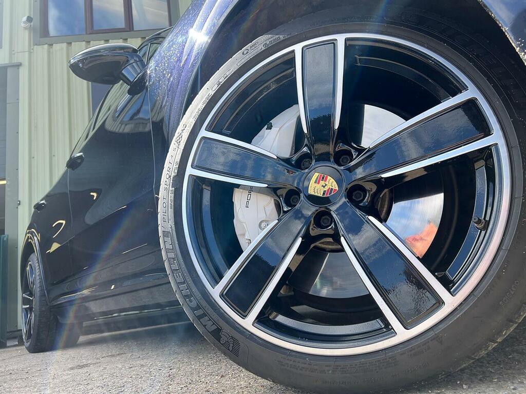 Porsche Cayenne Cayenne V6 S Black #22