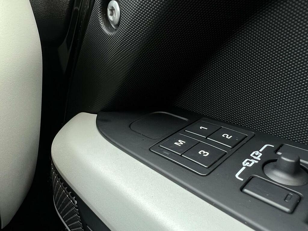 Land Rover Defender 110 D250 X-dynamic Se Black #15