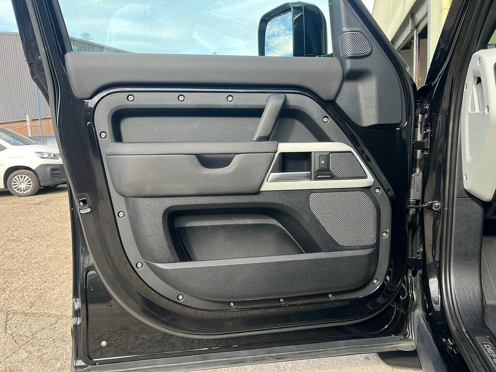 Land Rover Defender 110 D250 X-dynamic Se Black #20