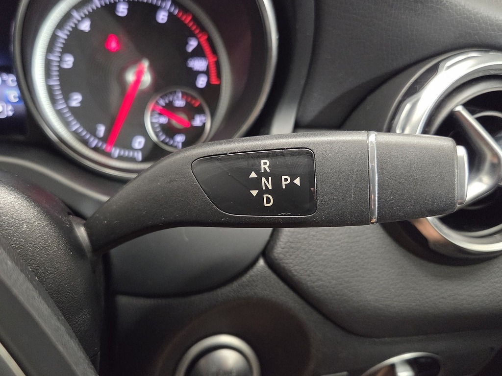 Mercedes-Benz GLA Class Se #23