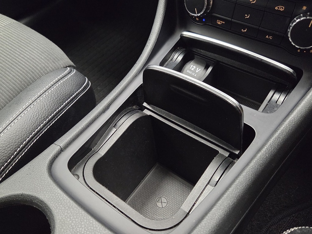 Mercedes-Benz GLA Class Se #26