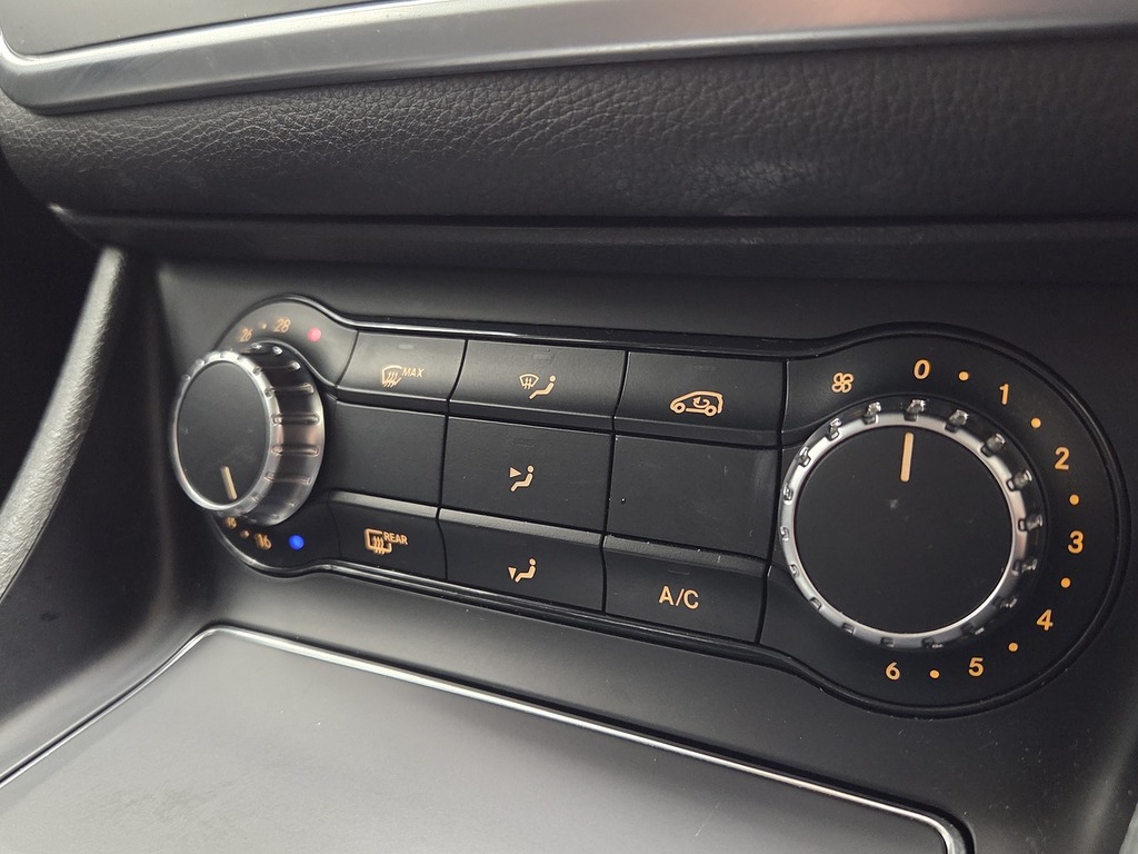 Mercedes-Benz GLA Class Se #27