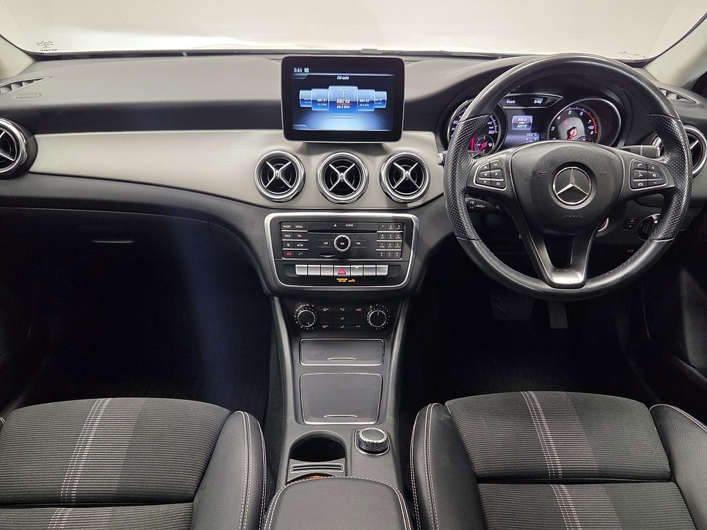Mercedes-Benz GLA Class Se #20