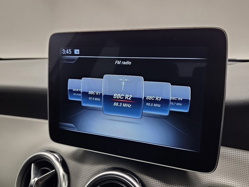 Mercedes-Benz GLA Class Se #30
