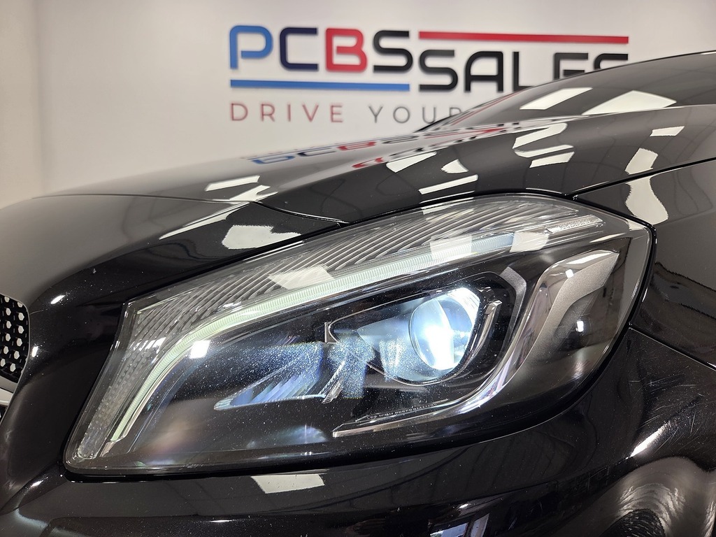 Mercedes-Benz A Class Hatchback Black #35