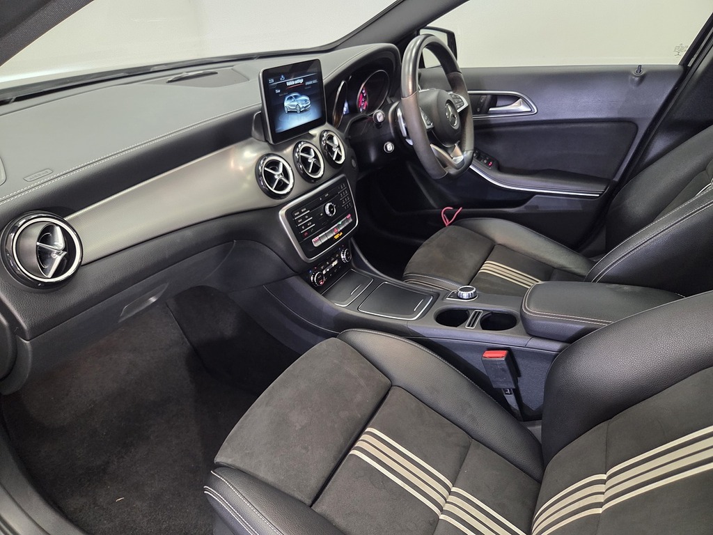 Mercedes-Benz A Class Hatchback Black #8