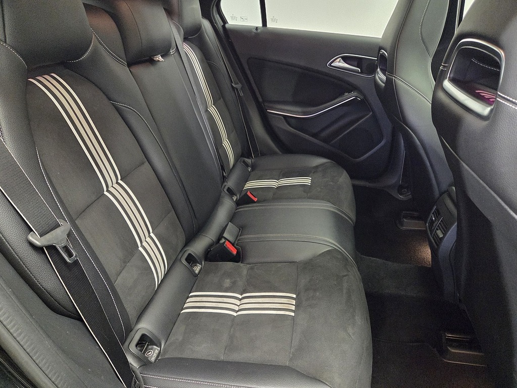 Mercedes-Benz A Class Hatchback Black #9