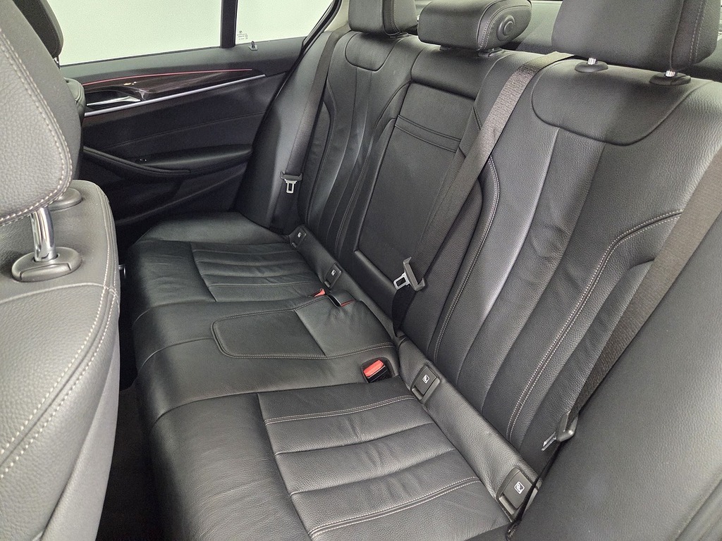 BMW 5 Series Black #12