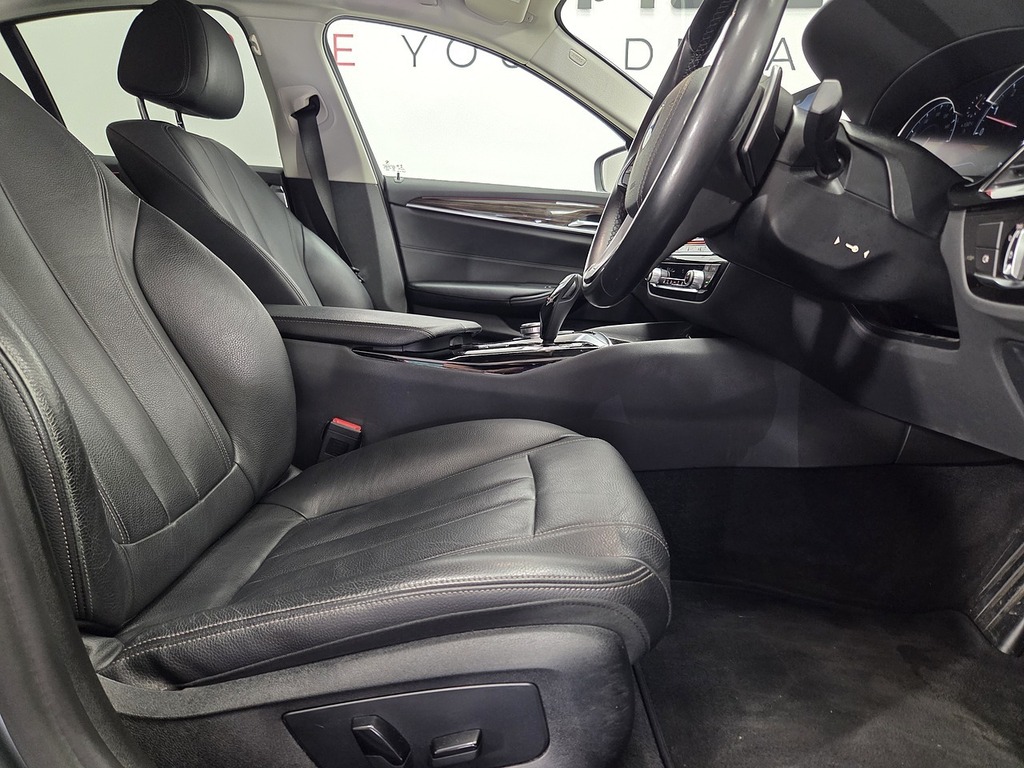 BMW 5 Series 540I Se Blue #3