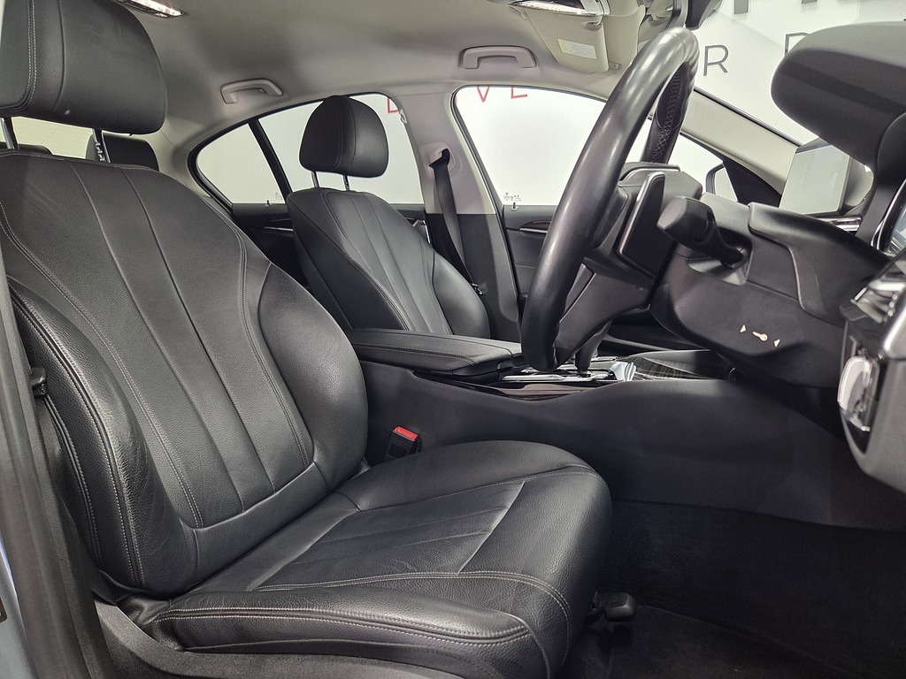 BMW 5 Series 540I Se Blue #2